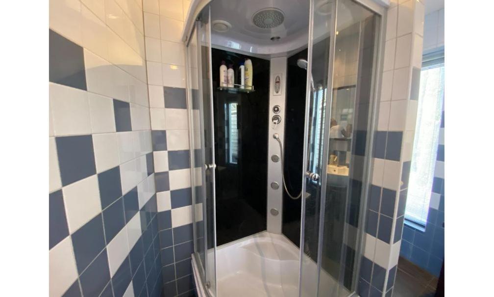 De Paddestoel Villa Wateren Bagian luar foto